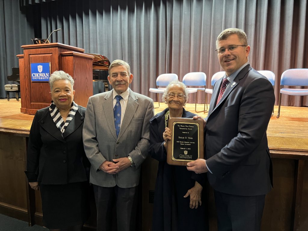 Sarah B. Wood receives Minnie Wood Perkins Humanitarian Award at Rouson Memorial Lecture