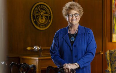�鶹��Ƶ President Dr. Rosemary Thomas Recognized as 2026 University President of the Year